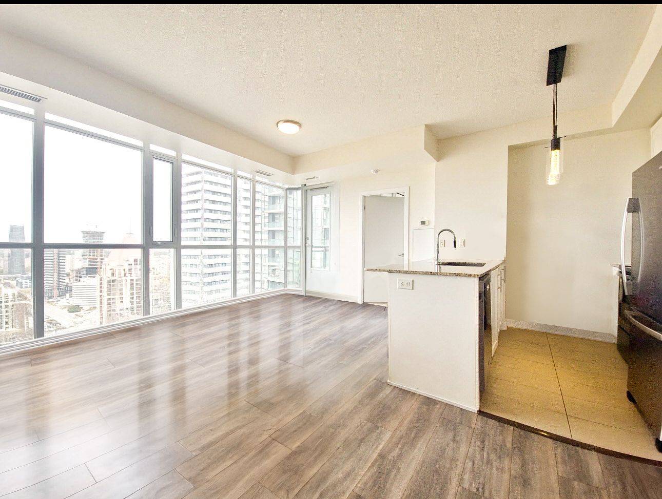 Mississauga, ON L5B 0G2,4099 Brickstone Mews #3501