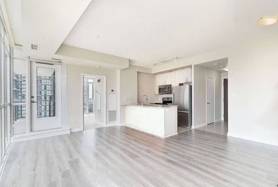 Mississauga, ON L5B 0G2,4099 Brickstone Mews #3501