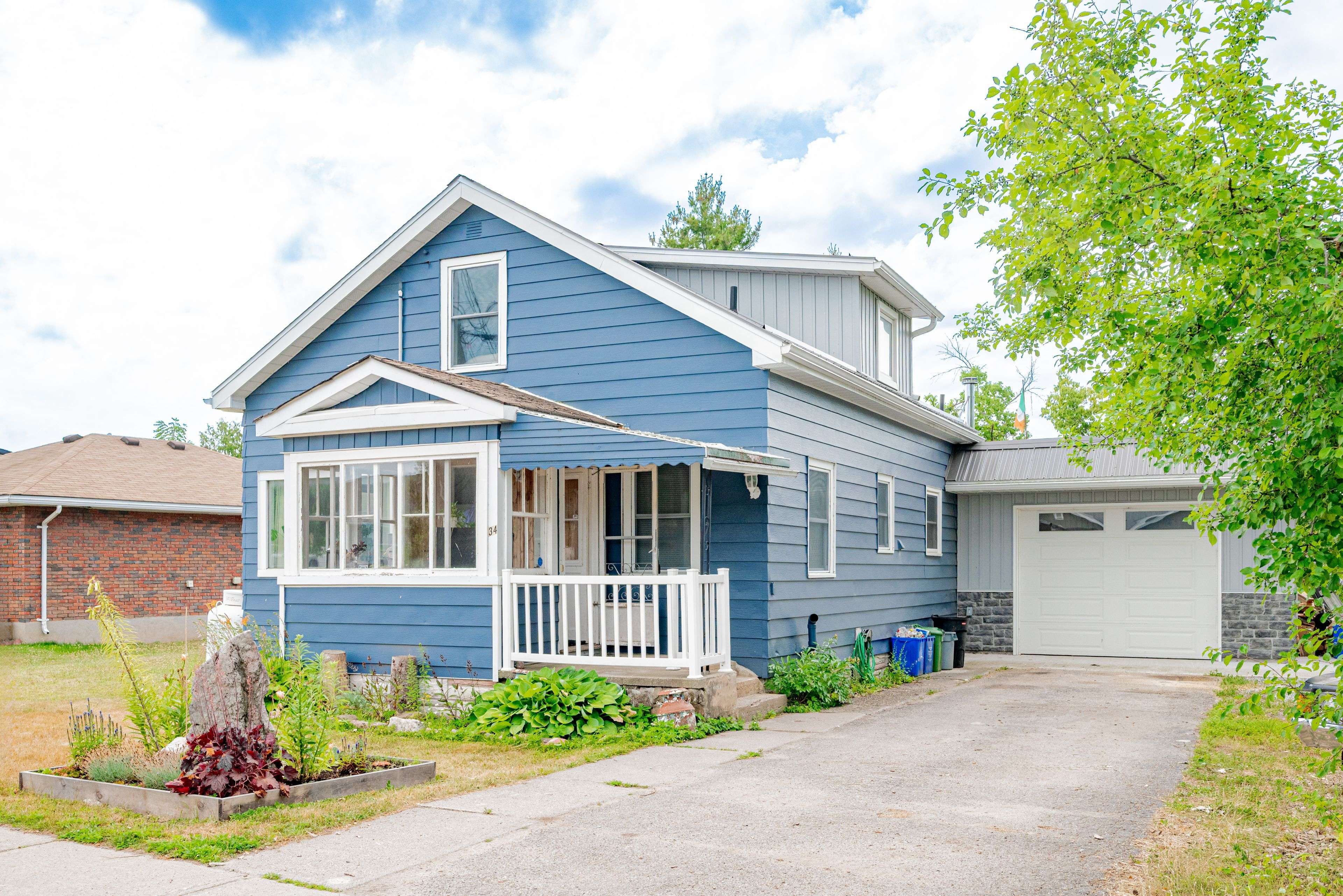 34 Prince ST W, Kawartha Lakes, ON K0M 1A0