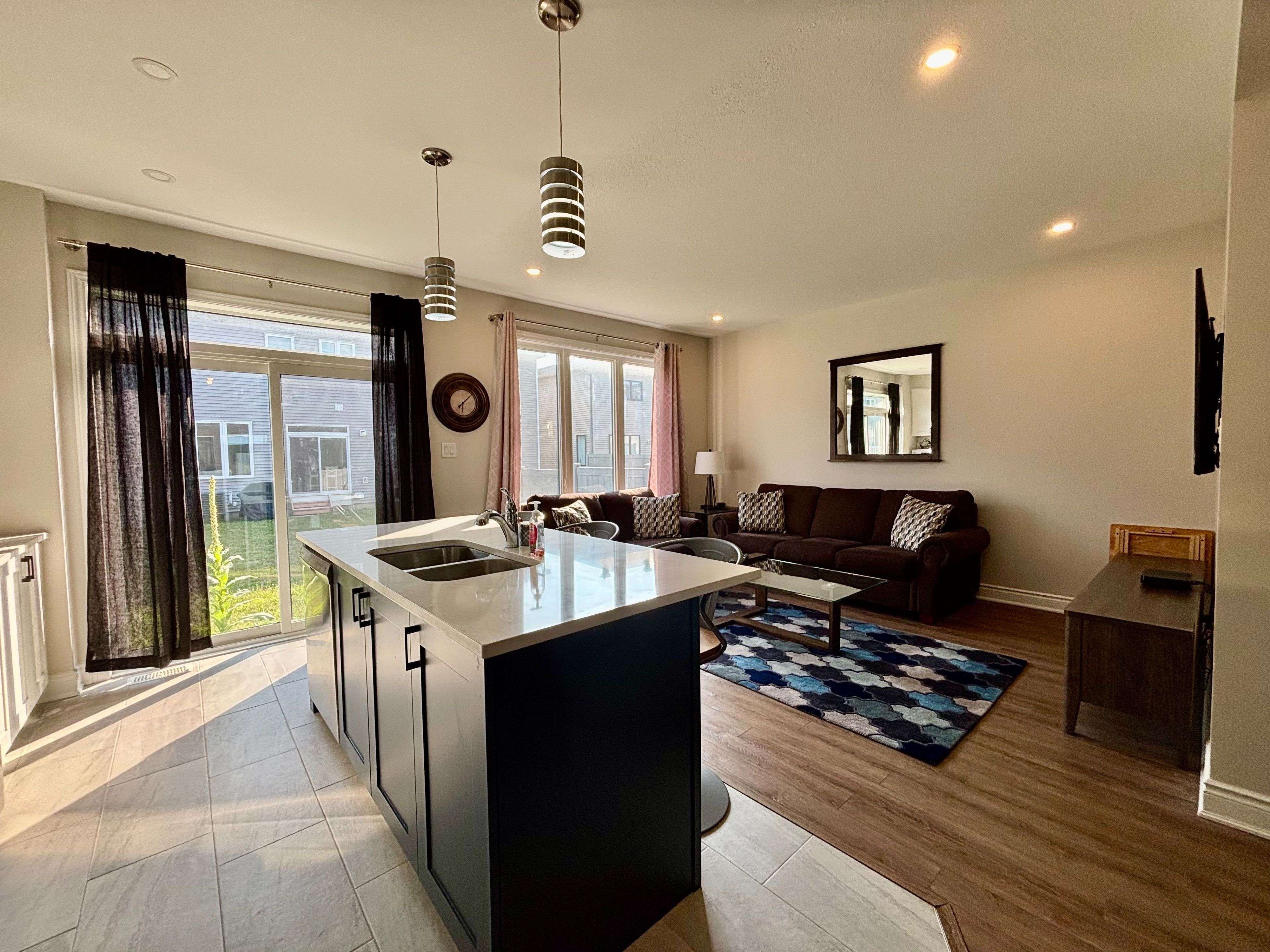 Stittsville - Munster - Richmond, ON K2S 2Z7,522 Culdaff RD