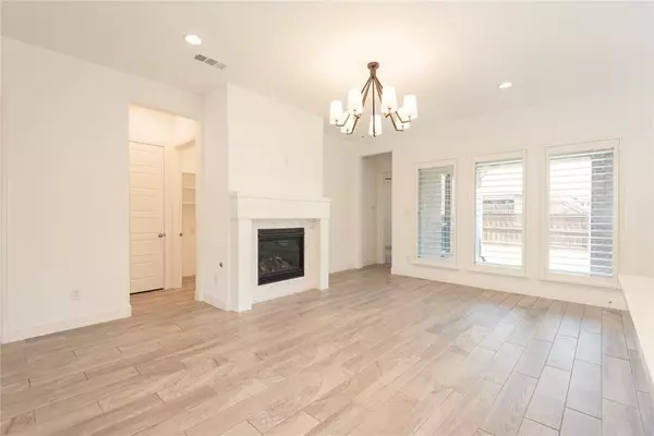 Mckinney, TX 75071,8812 Navidad Falls Drive