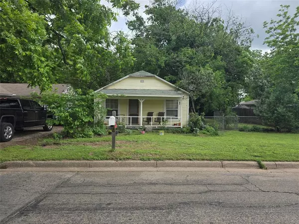 Granbury, TX 76048,410 W Doyle Street