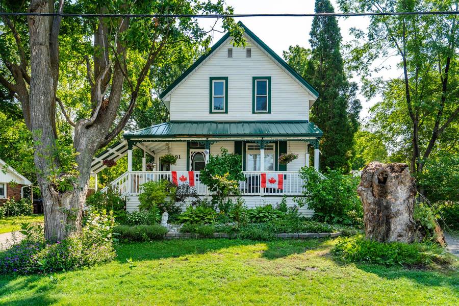 91 Fox ST, Penetanguishene, ON L9M 1C8