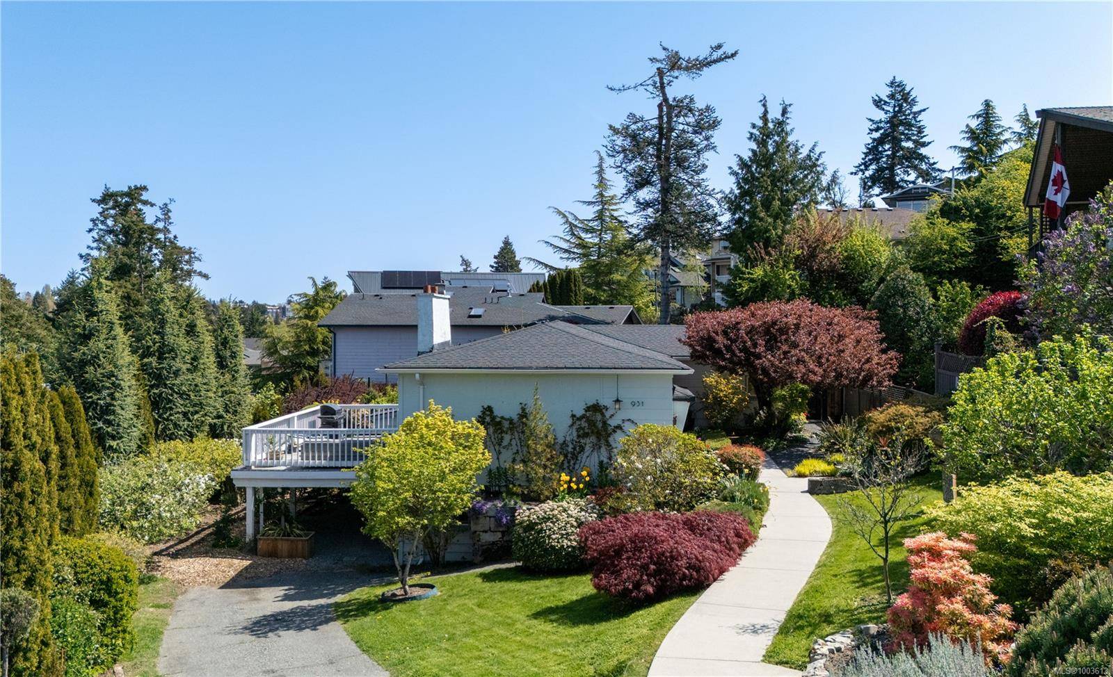 Esquimalt, BC V9A 6Z1,931 Mesher Pl