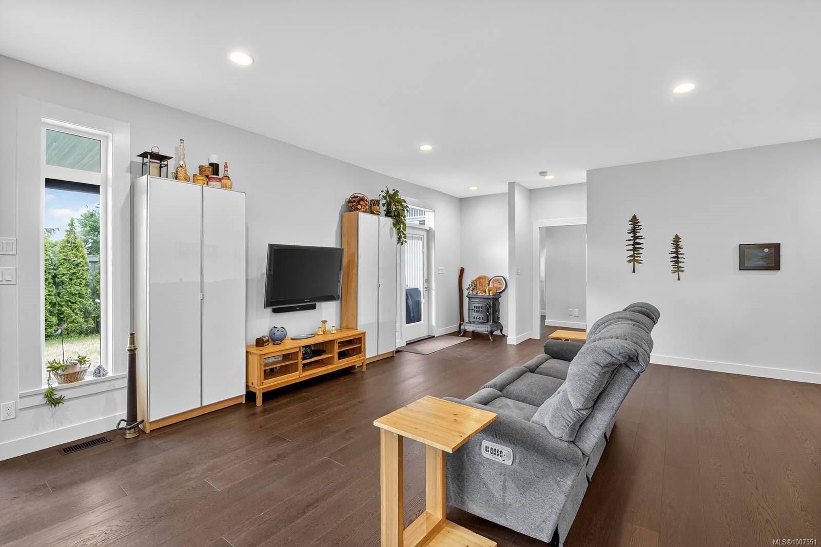 Port Alberni, BC V9Y 0C1,4065 McBride St #131