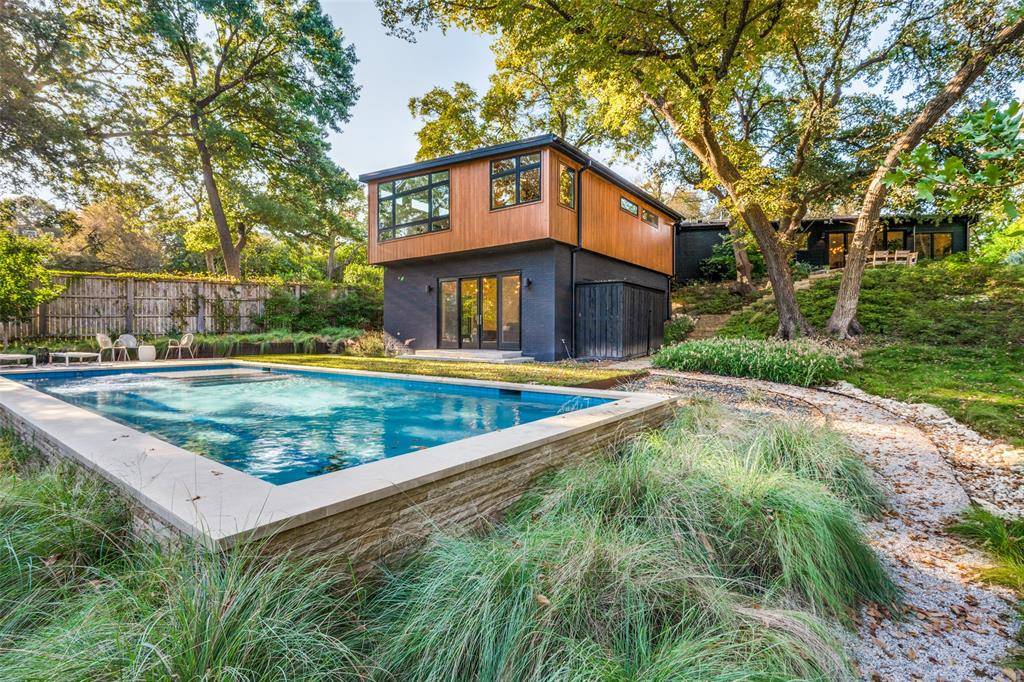 Fort Worth, TX 76107,416 Crestwood Drive