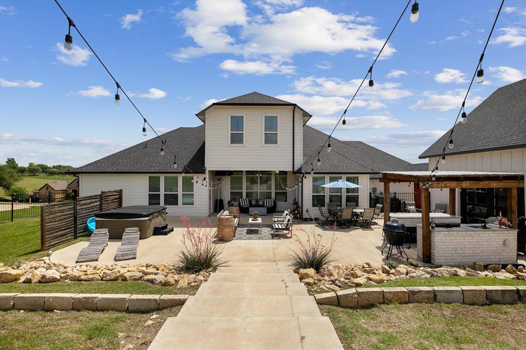 10601 Los Rios Drive, Fort Worth, TX 76179
