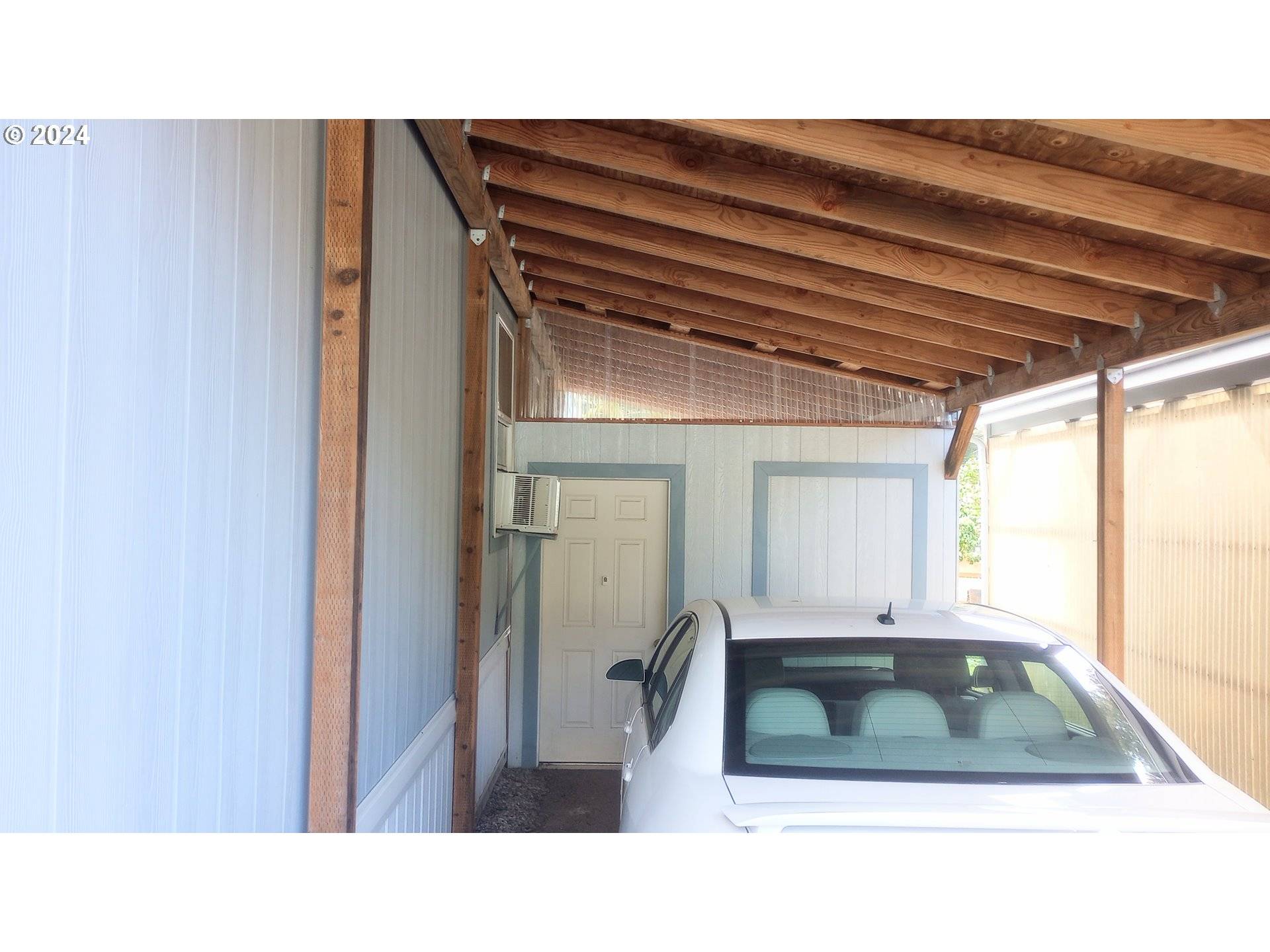 Brookings, OR 97415,98825 PLEASANT HILL DR #31