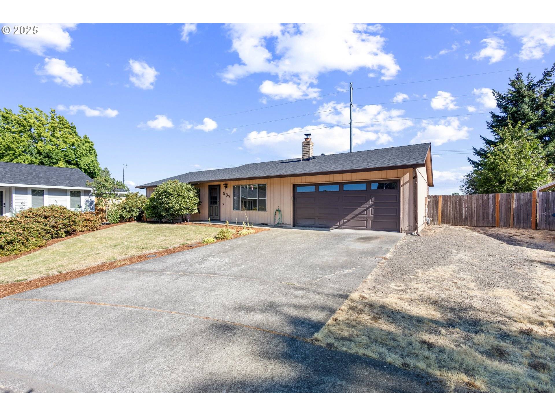 Hillsboro, OR 97124,537 NE 38th CT
