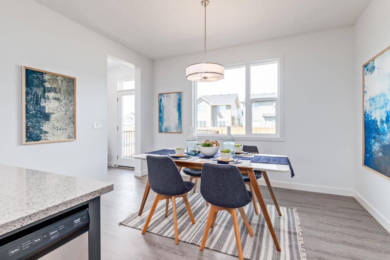 315 Sora BLVD SE, Calgary, AB T3S 0M7