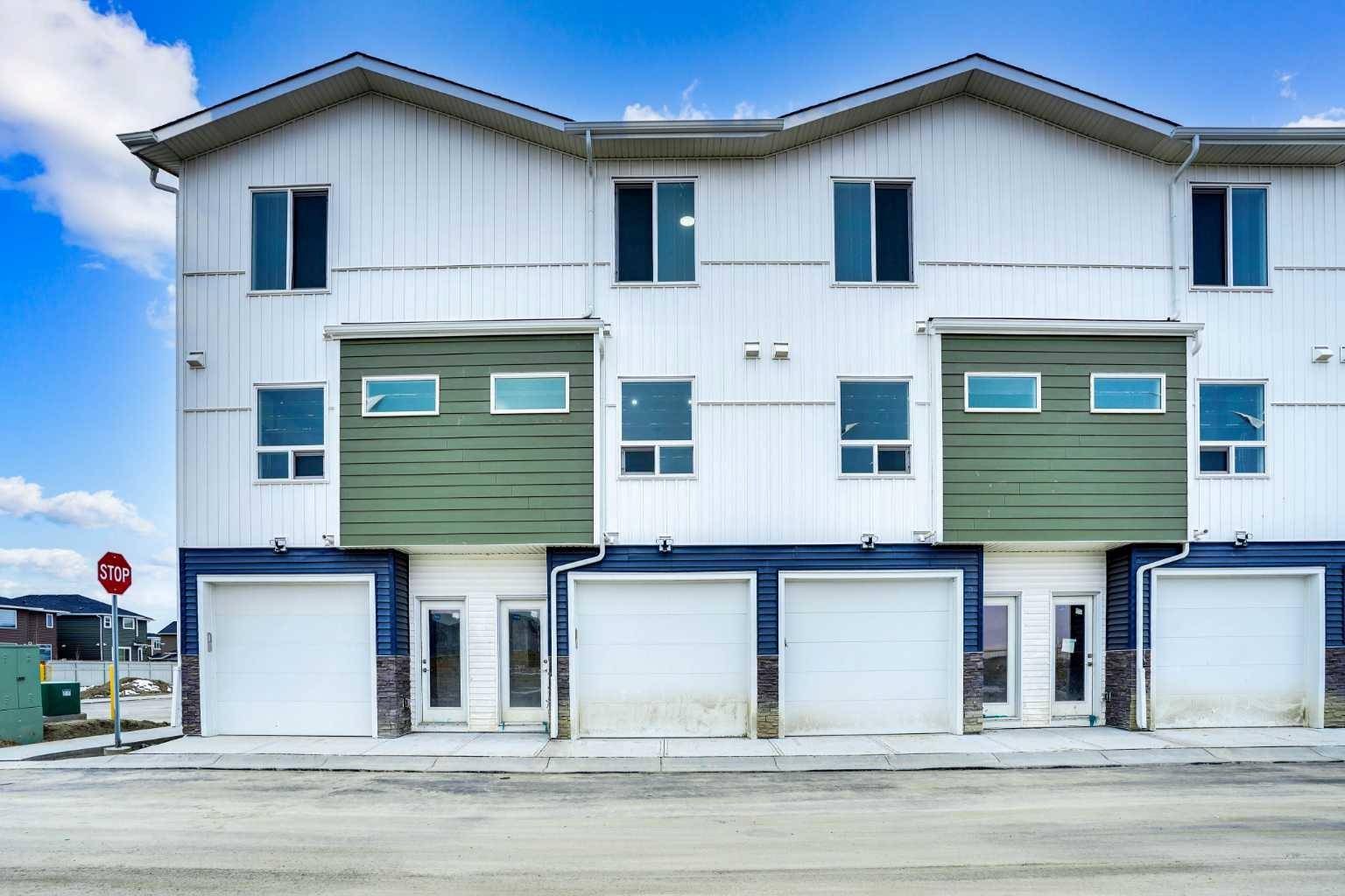 Calgary, AB T3N 2M2,306 Red Sky Villas NE