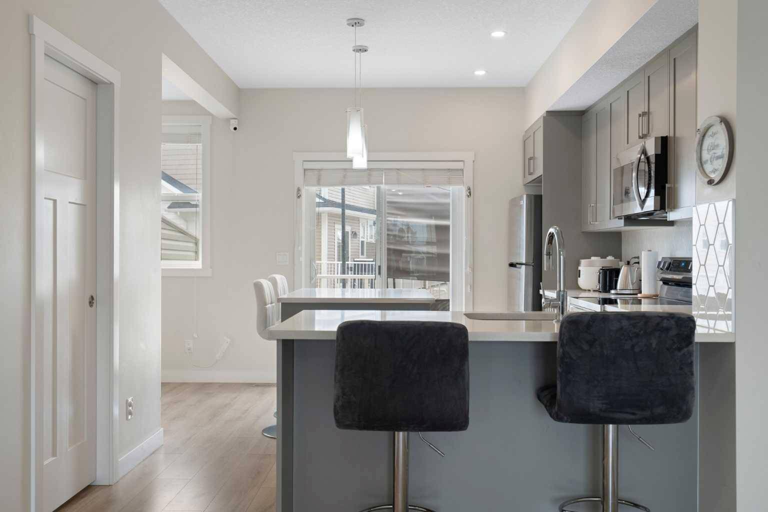 Calgary, AB T2Z 5G2,240 Copperleaf WAY SE