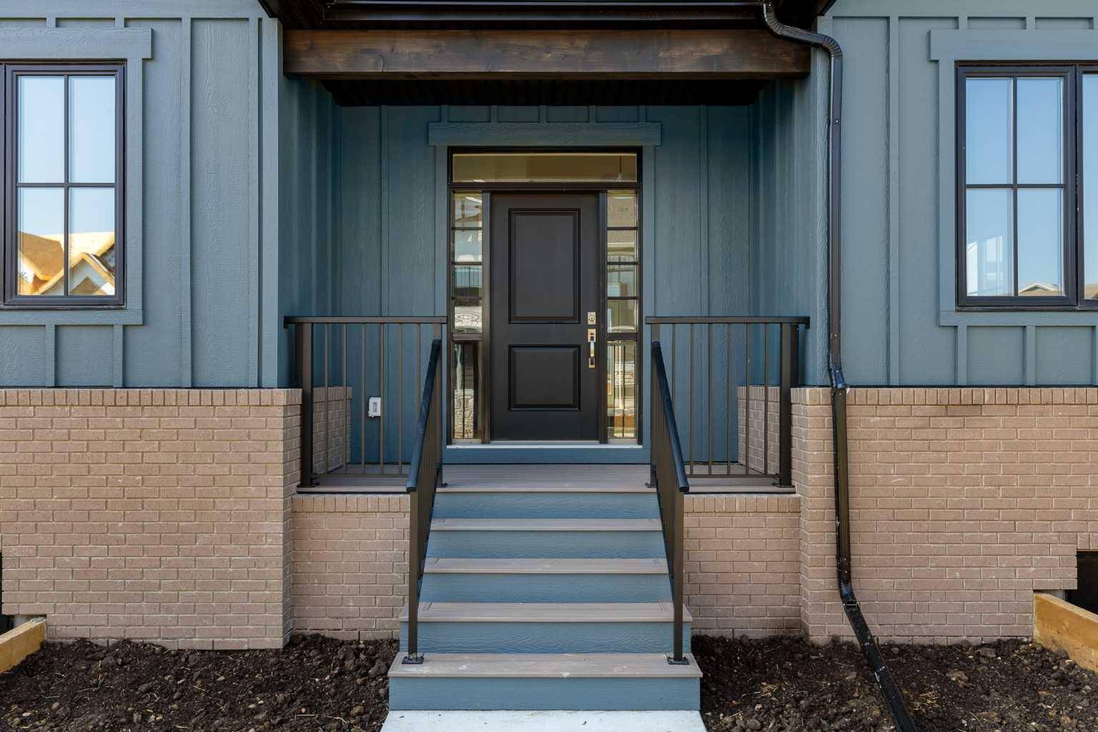 Calgary, AB T2Y 0S3,72 Treeline Common SW