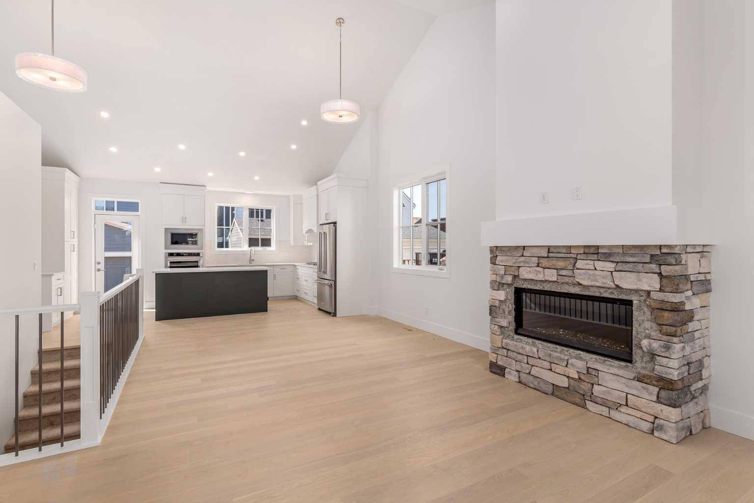 Calgary, AB T2Y 0S3,72 Treeline Common SW