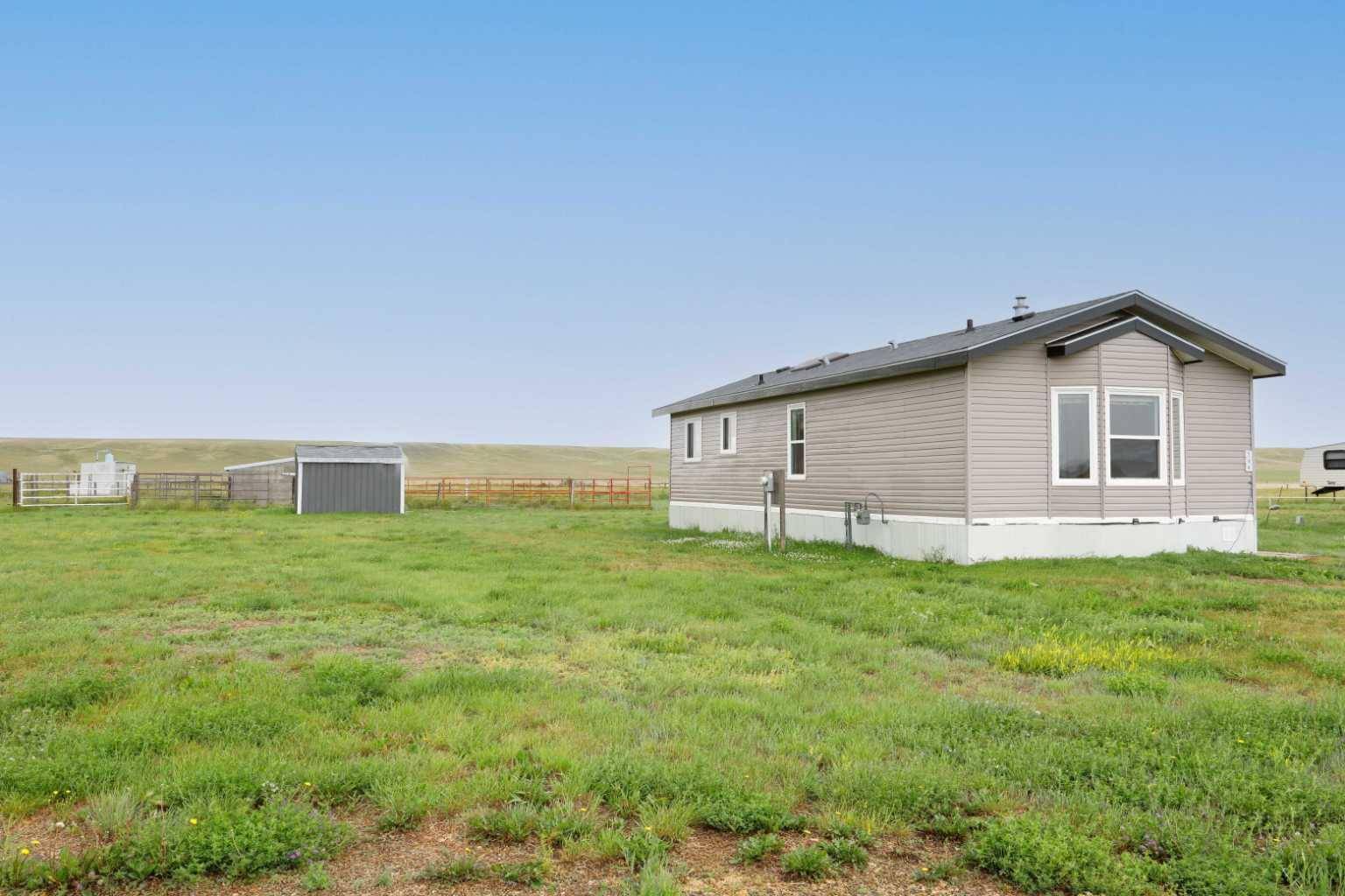 104 1 AVE, Wardlow, AB T0J3M0