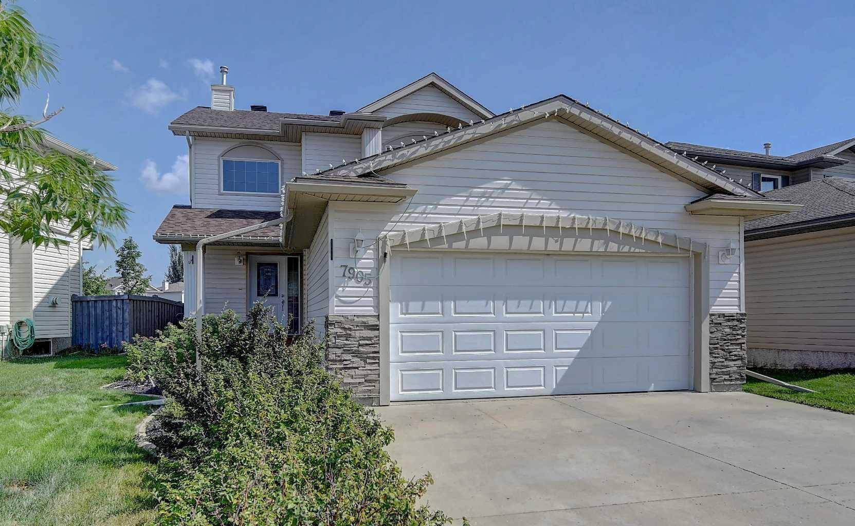 7905 114 ST, Grande Prairie, AB T8W 2T8