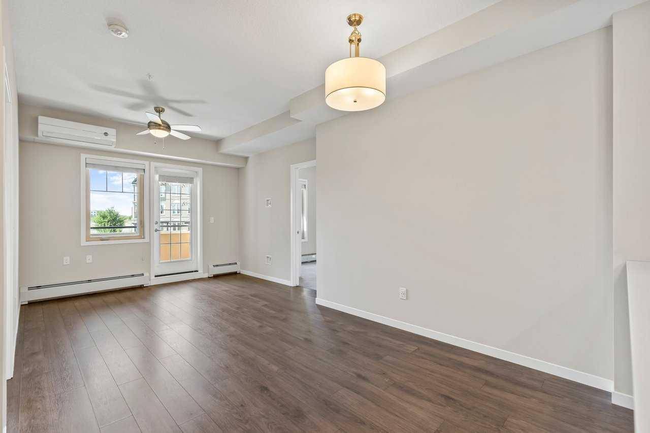 Calgary, AB T3M 3H4,30 Mahogany Mews SE #202