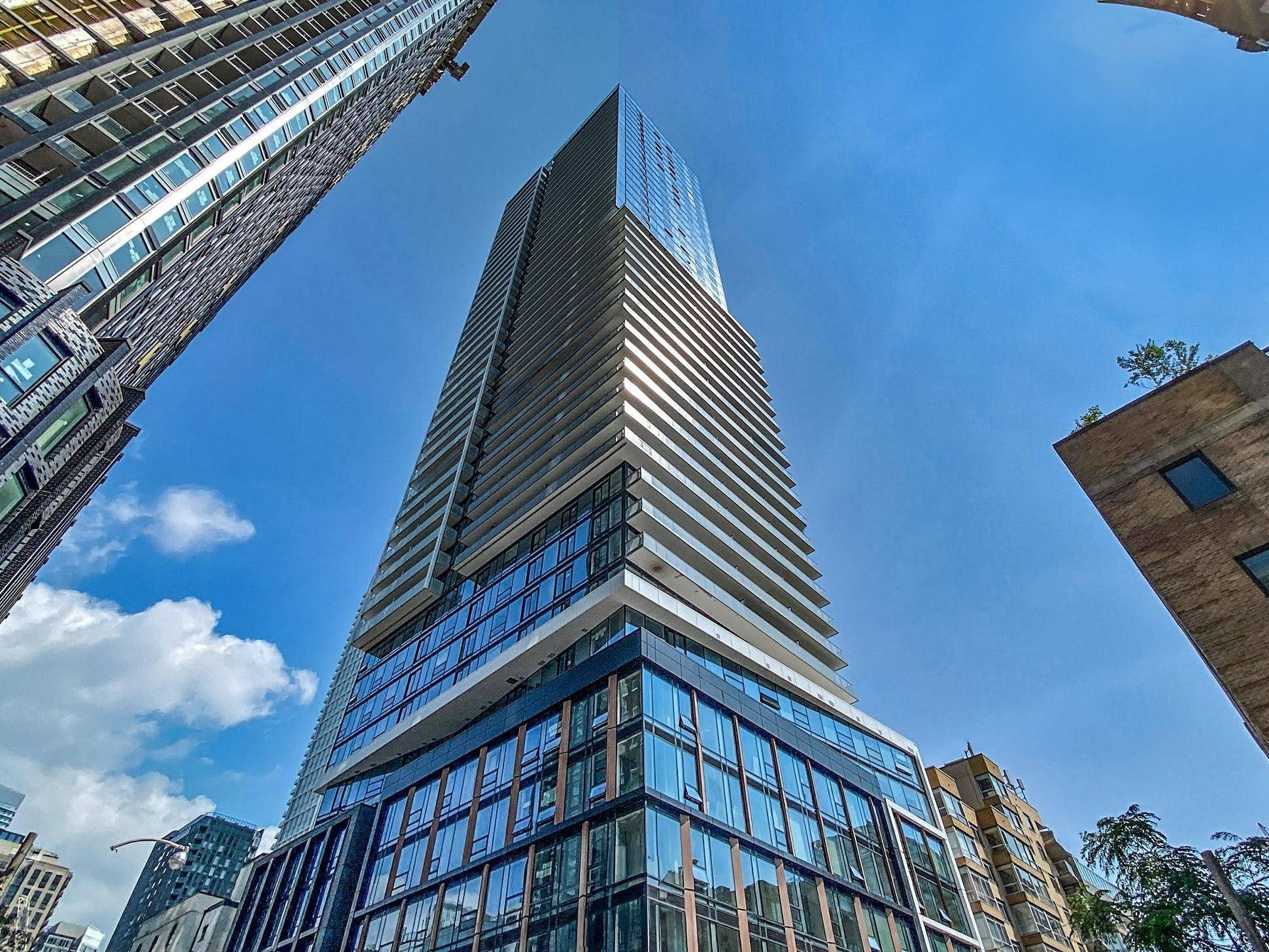 89 Church ST #4904, Toronto C08, ON M5C 0B7