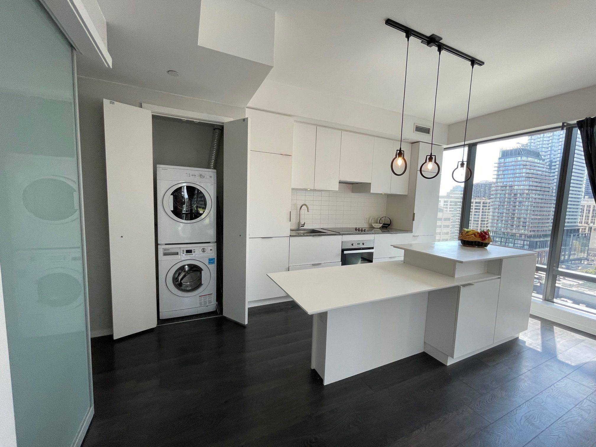 Toronto C01, ON M4Y 1J6,5 St Joseph ST #1105