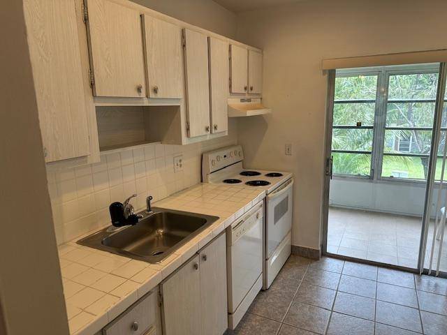 Margate, FL 33063,7500 NW 5th Ct #205