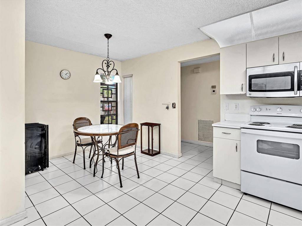 Boynton Beach, FL 33437,9711 Pavarotti Terrace #101