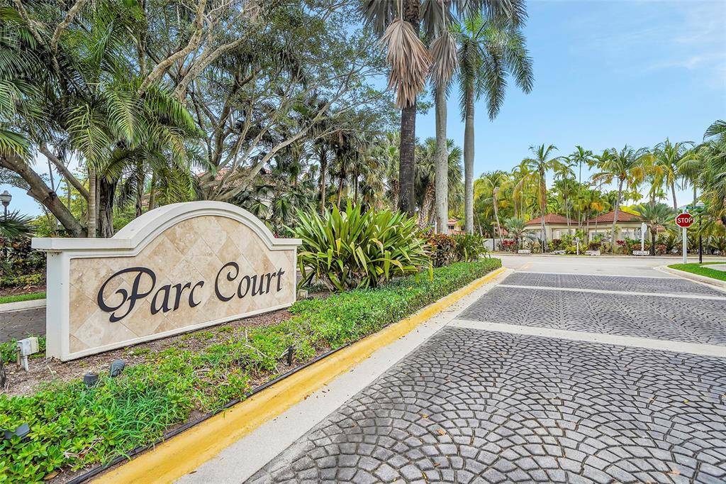 9312 NW 9th Pl, Plantation, FL 33324