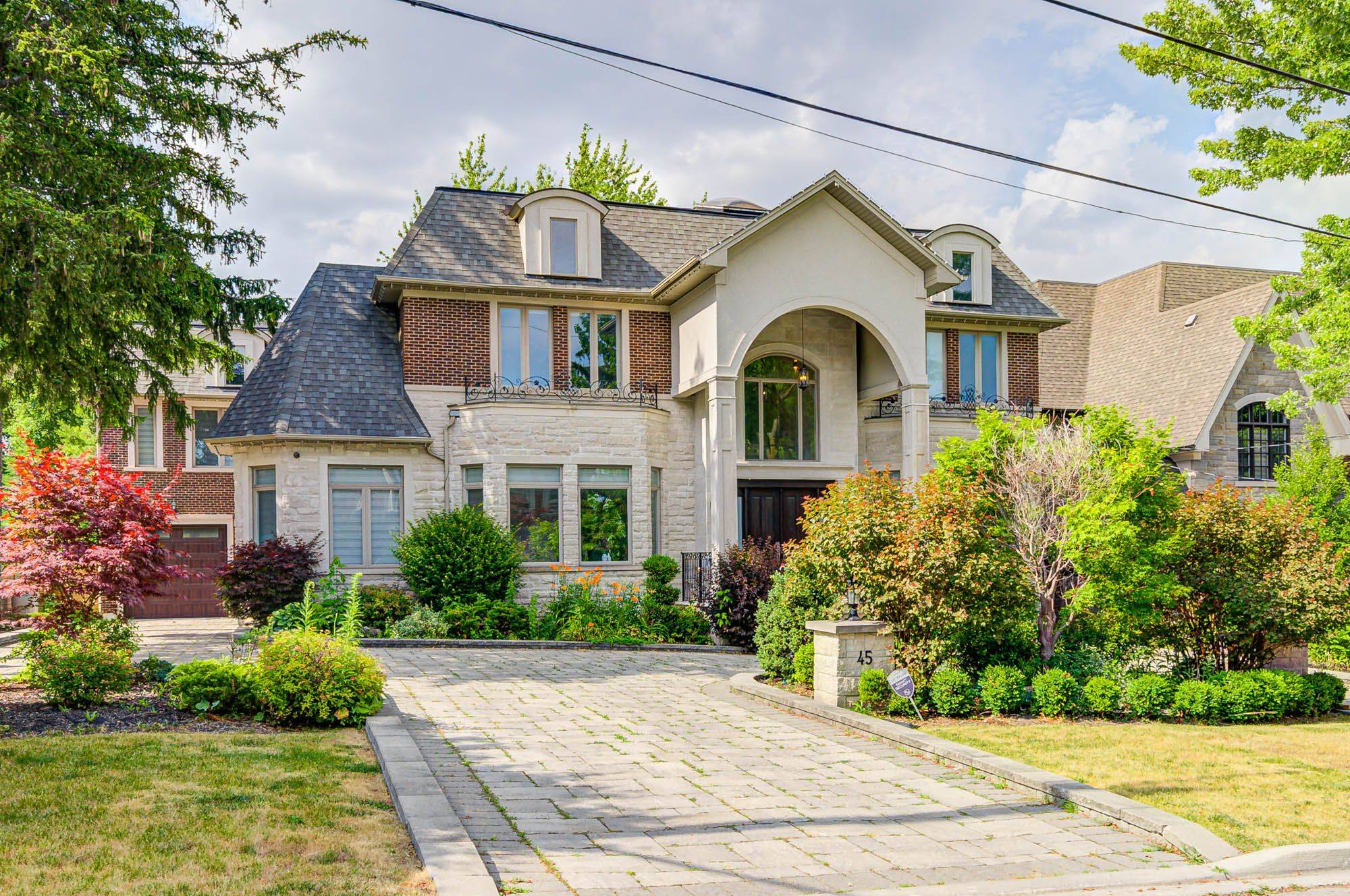 45 Boyle DR, Richmond Hill, ON L4C 6C8