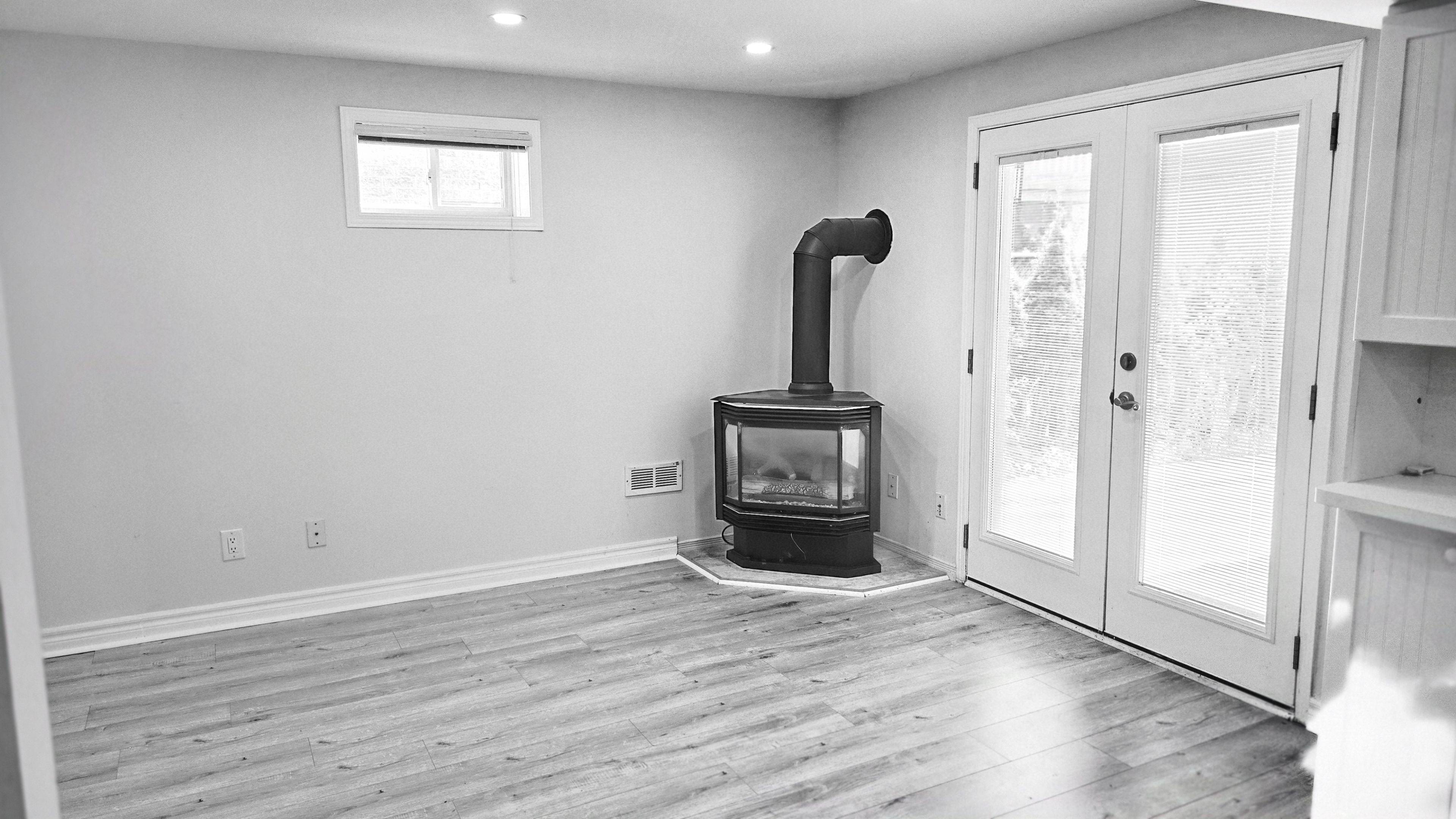 Richmond Hill, ON L4S 1R3,33 Salt Creek AVE #Basement