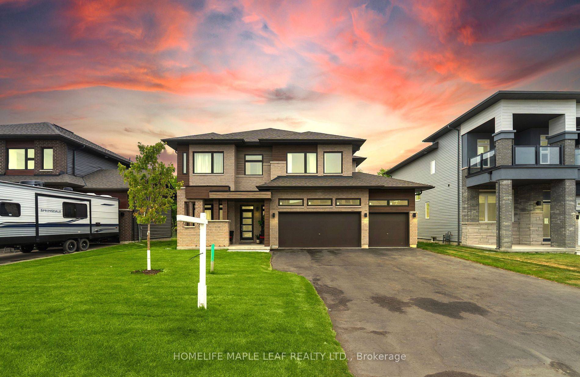 3153 Searidge ST, Severn, ON L3V 8R1