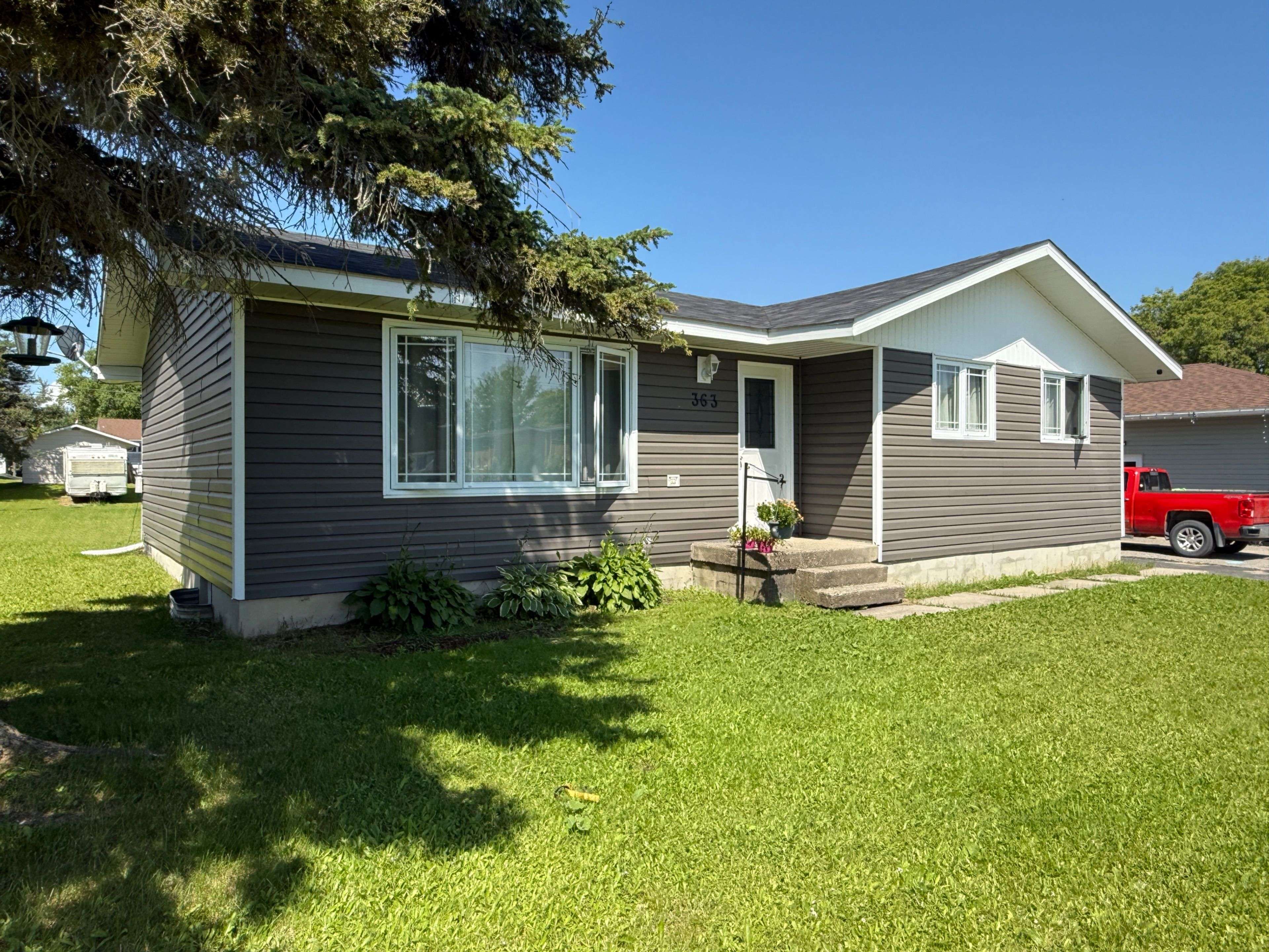 Cochrane, ON P0L 1C0,363 Fourteenth AVE
