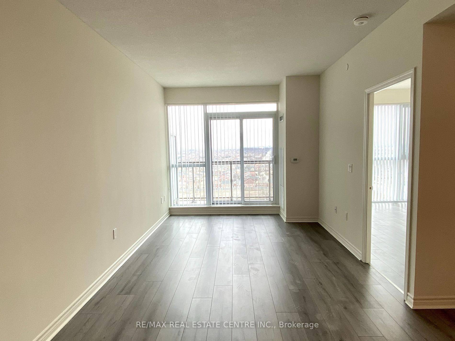 Mississauga, ON L5B 0G9,349 Rathburn RD W #2118