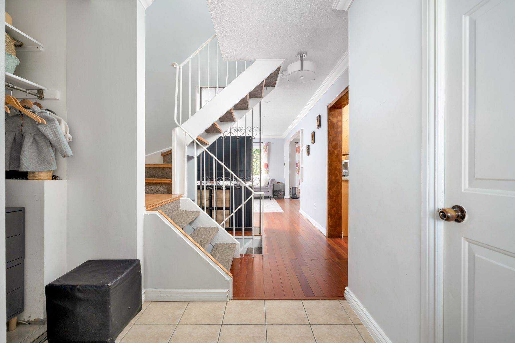 Mississauga, ON L5L 1K4,3502 Ash Row CRES