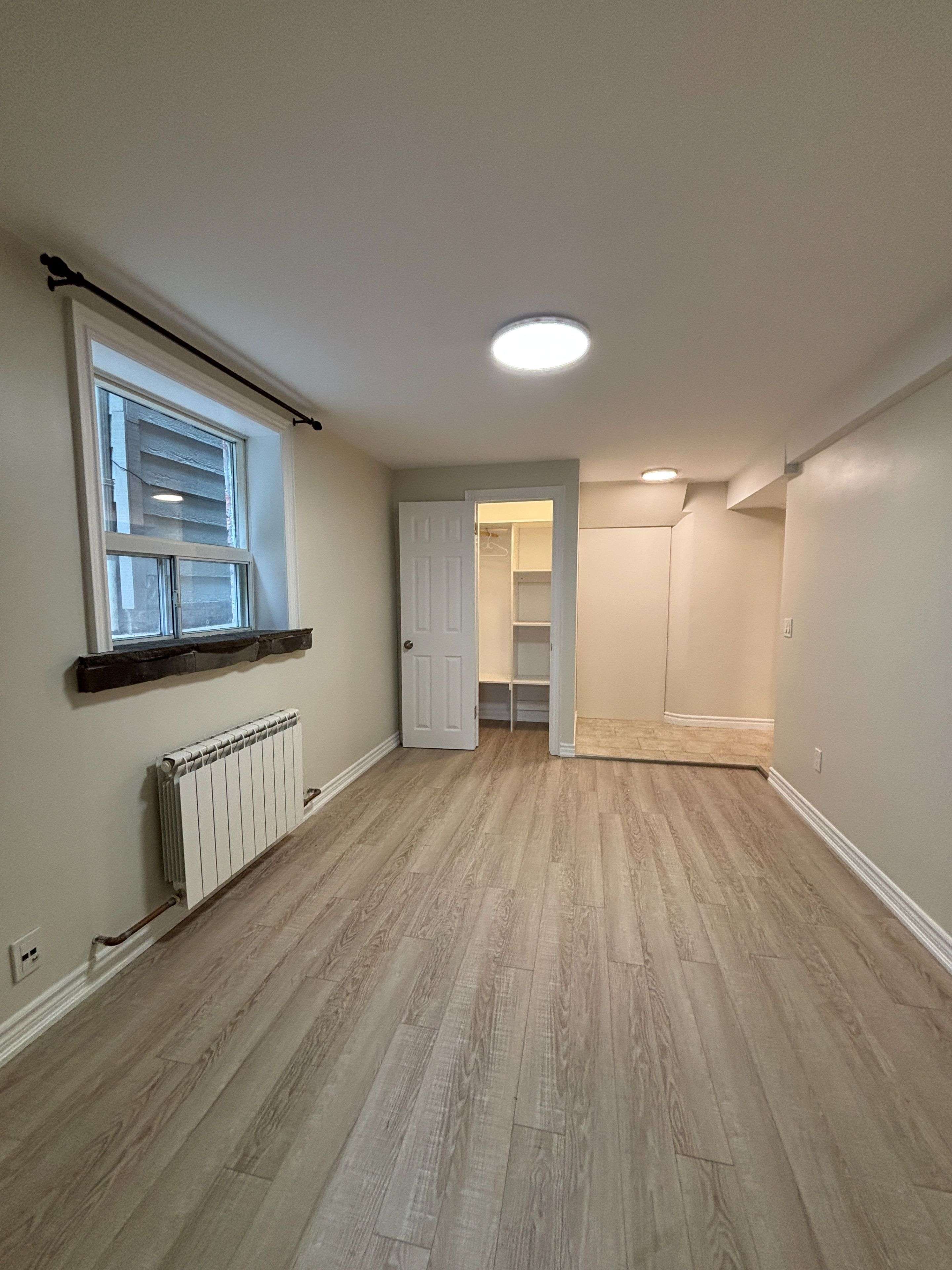 Toronto W01, ON M6R 1Y7,29 Boustead AVE W #Basement