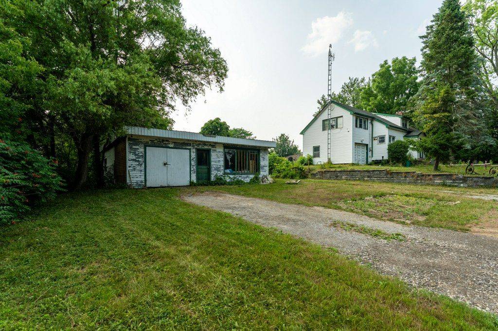 West Lincoln, ON L0R 1Y0,2490 St Anns RD