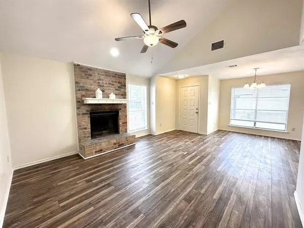 2335 Sherry Street, Arlington, TX 76014