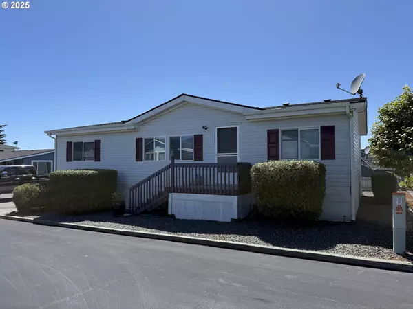 98042 W BENHAM LN #15, Brookings, OR 97415