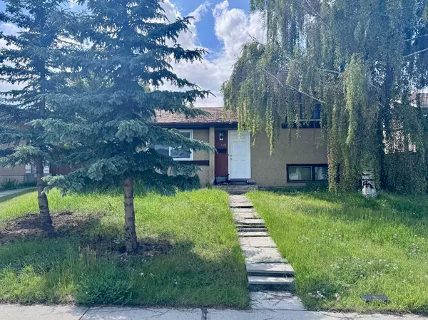 Calgary, AB T1Y 3X2,119 Pinecliff WAY NE