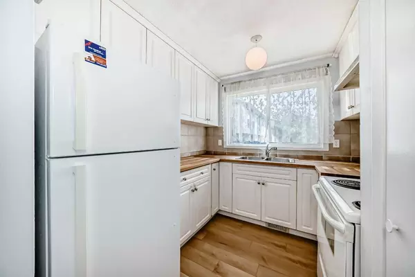 Calgary, AB T2K 1B8,6440 4 ST NW #137