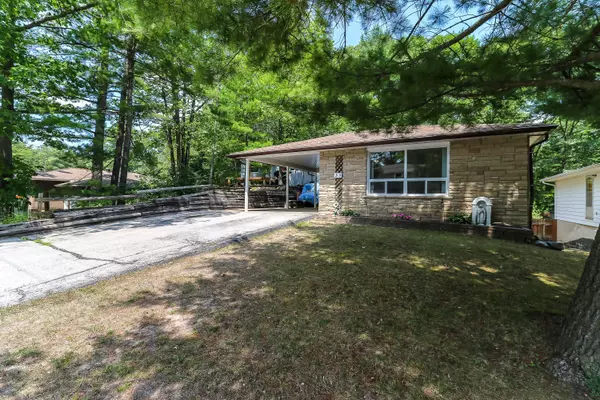Wasaga Beach, ON L9Z 2T2,33 Parkwood DR