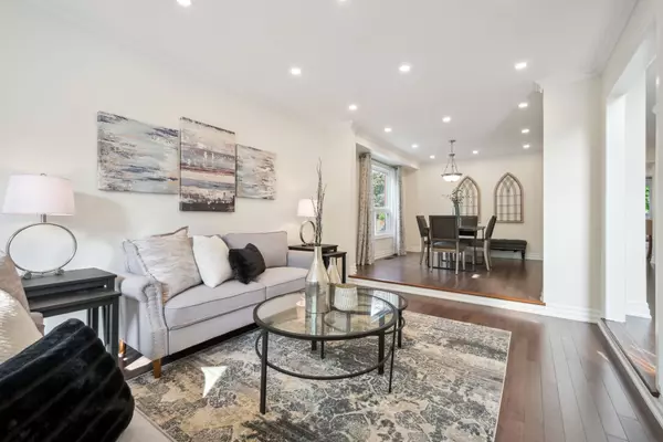 Oakville, ON L6M 2X7,1291 Saddler CIR