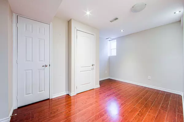 Milton, ON L9T 0C6,983 Kennedy CIR #bsmnt