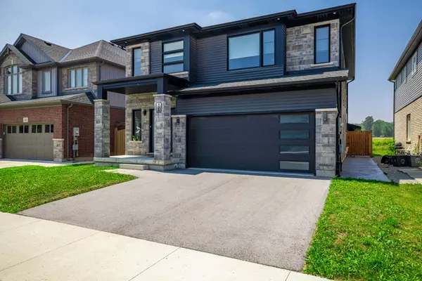 Pelham, ON L0S 1E6,128 Susan DR