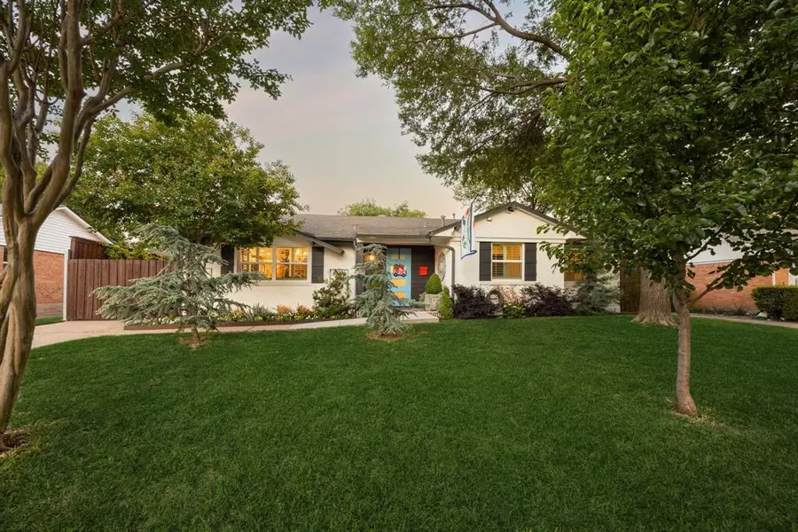 8538 Grenadier Drive, Dallas, TX 75238