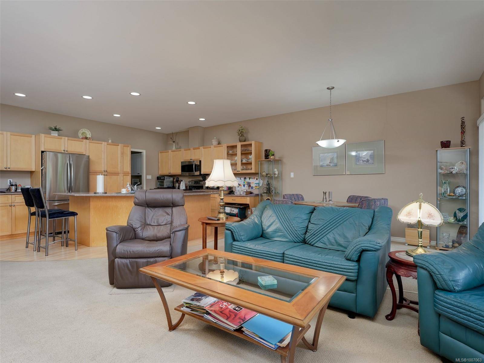 Mill Bay, BC V0R 2P2,912 Brulette Pl #35