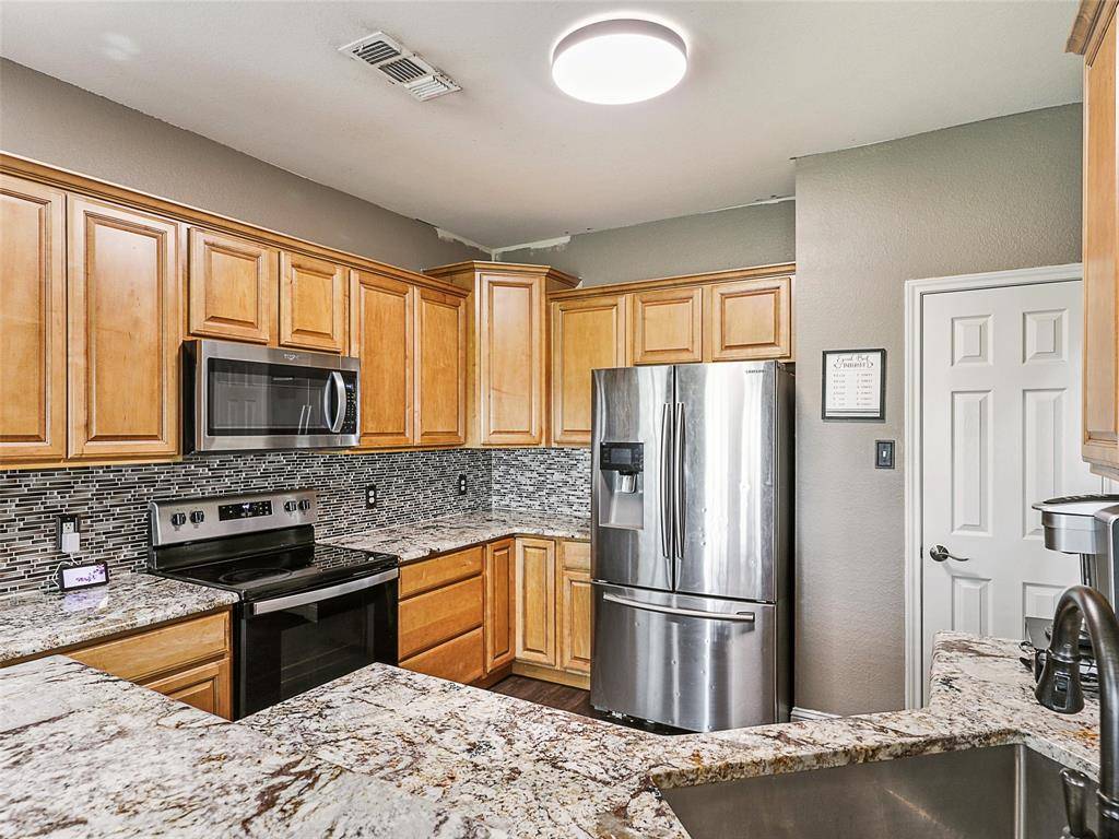 157 Castleridge Drive #B, Little Elm, TX 75068