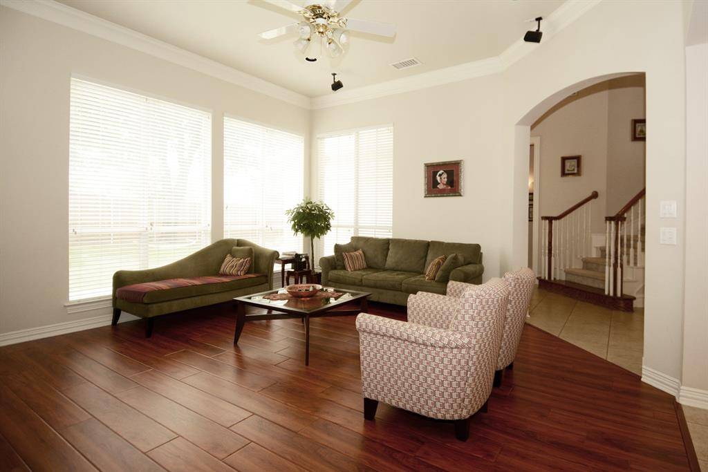 Plano, TX 75025,8617 Orchard Hill Drive