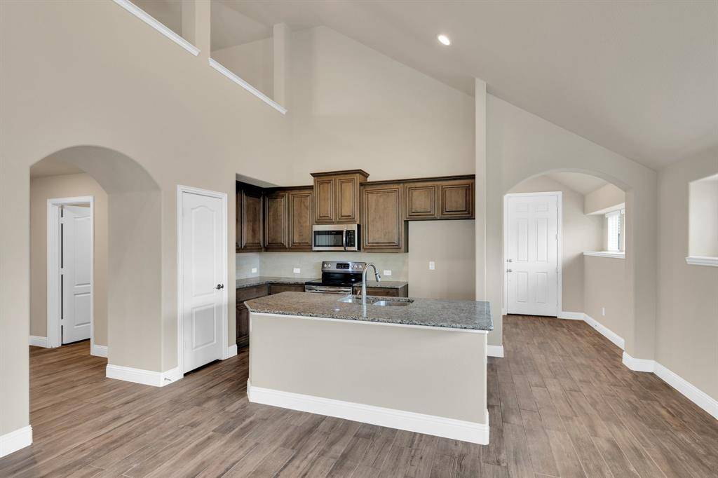 Waxahachie, TX 75165,350 Windsor Street