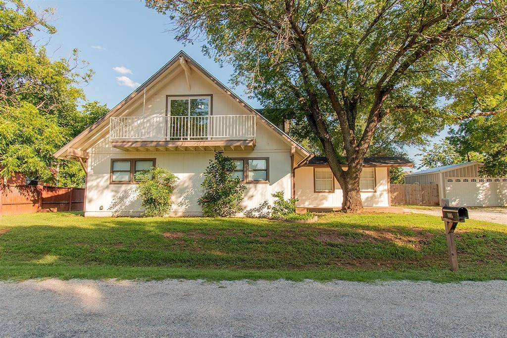 1005 Whippoorwill Drive, Granbury, TX 76049