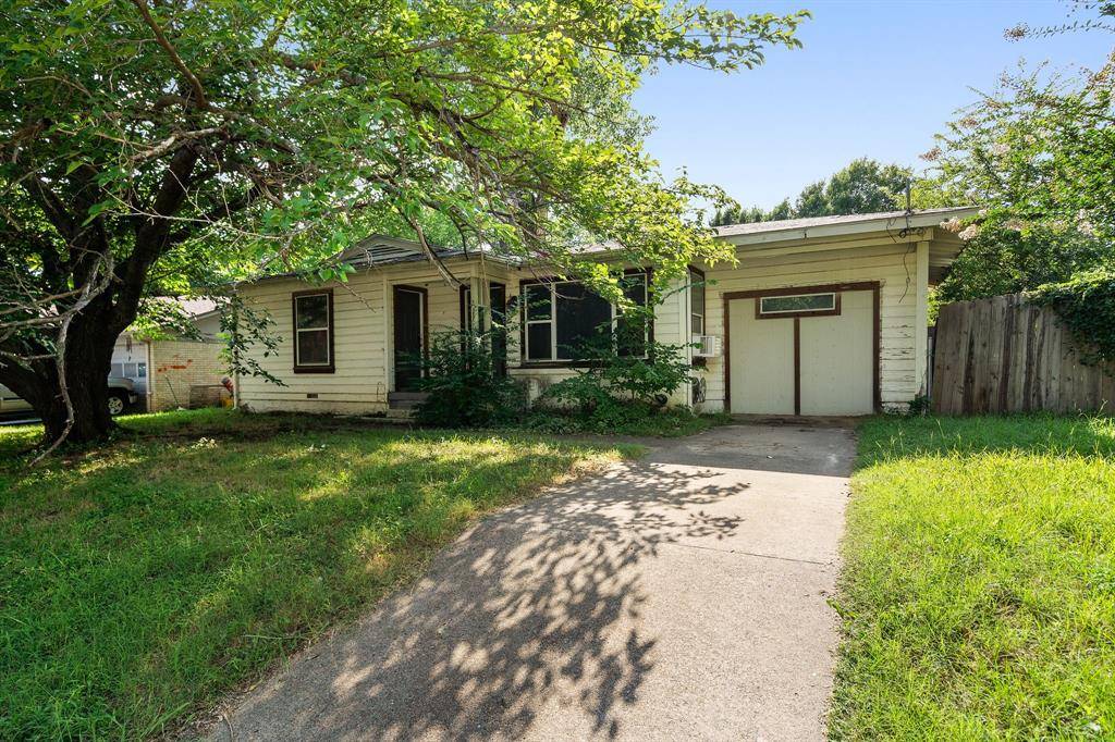 217 Terry Road, Hurst, TX 76053