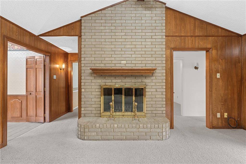 Woodway, TX 76712,9901 Oak Ridge Circle